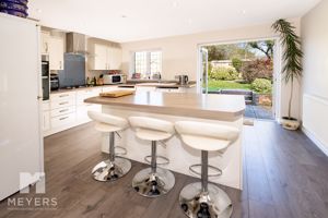 Photo 14- click for photo gallery